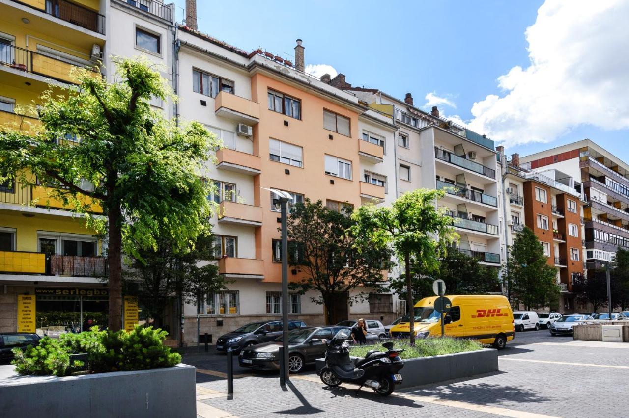Buda Centre Homes By The Allee Shopping Mall Budapest Exterior foto